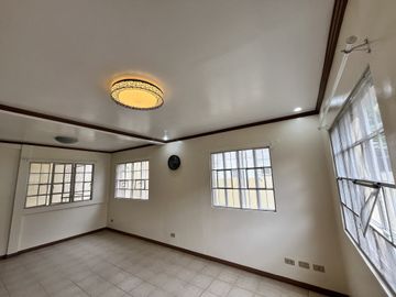 110 sqm Newly Renovated 3BR House for Sale at Sta Rosa Laguna
