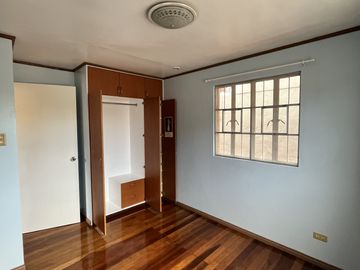 110 sqm Newly Renovated 3BR House for Sale at Sta Rosa Laguna