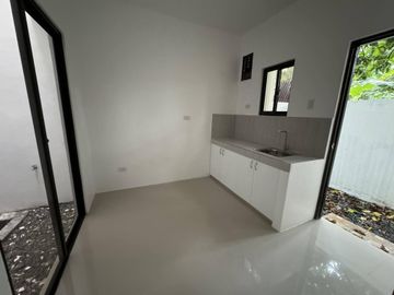 Modern 2-Storey Townhouse in Lagro, Quezon City – 3BR, 2 T&B, Garage -Keziah