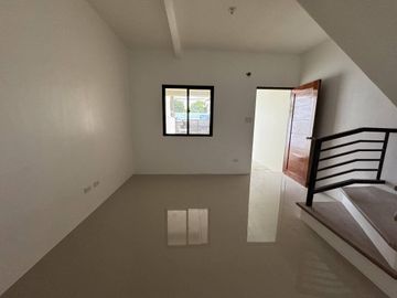 Modern 2-Storey Townhouse in Lagro, Quezon City – 3BR, 2 T&B, Garage -Keziah