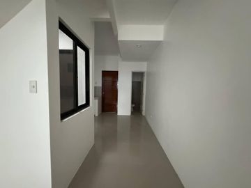 Modern 2-Storey Townhouse in Lagro, Quezon City – 3BR, 2 T&B, Garage -Keziah