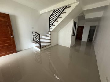 Modern 2-Storey Townhouse in Lagro, Quezon City – 3BR, 2 T&B, Garage -Keziah