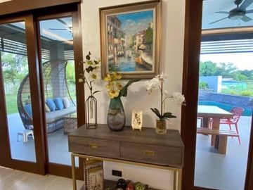 Luxurious Furnished Modern House In Pampanga Near Clark & NLEX Toll Plaza