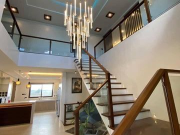 Luxurious Furnished Modern House In Pampanga Near Clark & NLEX Toll Plaza