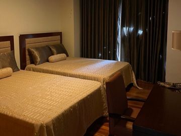 4 Bedroom unit in Tagaytay Highlands