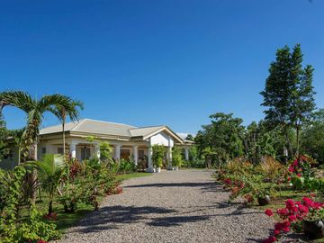 For Sale House Fully Furnished in Dauis Panglao island Bohol with Swimming Pool