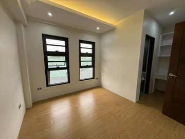 For Sale: Fully Finished 3-Storey Townhouse in Northview Subd,. QC -Keziah