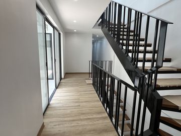 5 Bedroom Townhouse for Sale in Sta. Mesa Manila