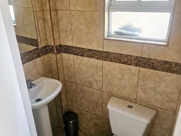 ACOGEDORA CASA FAMILIAR EN SECTOR PINAMAR