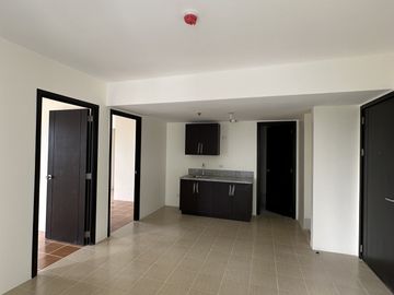 2 Bedroom For Sale RFO in Kasara Urban Resort Residences near Ortigas BGC Makati