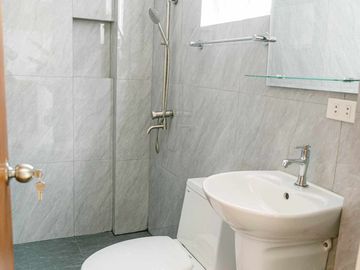 3 bedrooms unit with roof deck for sale in Antipolo City