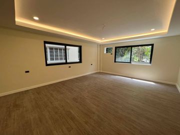 Loyola Grand Villas Rare Townhouse for Sale near Ateneo, Quezon City