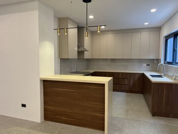 Loyola Grand Villas Rare Townhouse for Sale near Ateneo, Quezon City