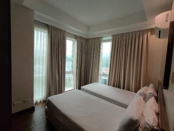 2 BEDROOM UNIT FOR SALE IN PADGETT PLACE LAHUG CEBU CITY