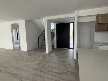 Casa en venta - Barrio Lagos de Canning