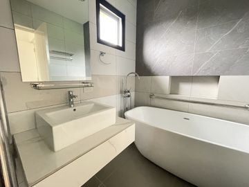 4 BR Ready for Occupancy House for Sale at The Grand Parkplace Imus