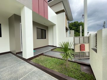 4 BR Ready for Occupancy House for Sale at The Grand Parkplace Imus