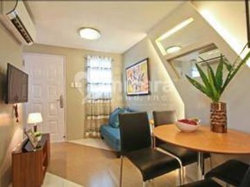 For Sale 3 Bedroom Portia Unit Townhouse Located Tanza Cavite near NAIA, MOA
