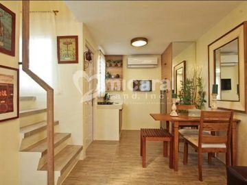 For Sale 3 Bedroom Portia Unit Townhouse Located Tanza Cavite near NAIA, MOA