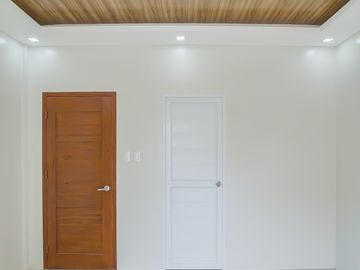 Modern Finishes on this 5BR House | Talisay
