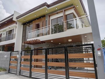 Modern Finishes on this 5BR House | Talisay