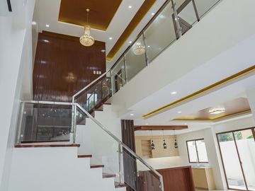 Modern Finishes on this 5BR House | Talisay