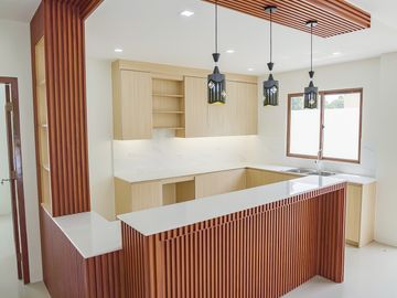 Modern Finishes on this 5BR House | Talisay