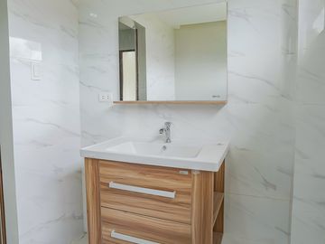 Modern Finishes on this 5BR House | Talisay