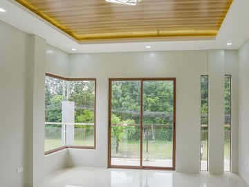 Modern Finishes on this 5BR House | Talisay