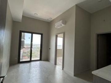 Condotel at UMA Hotel + Residences | Studio, Studio Corner, 1BR