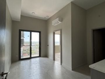 Condotel at UMA Hotel + Residences | Studio, Studio Corner, 1BR