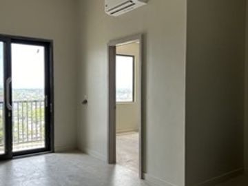 Condotel at UMA Hotel + Residences | Studio, Studio Corner, 1BR
