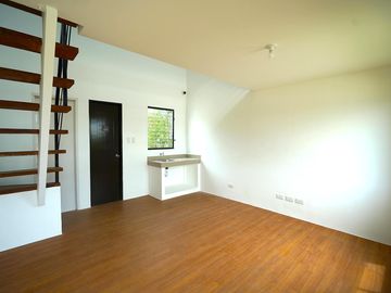 Affordable Townhouse in Calauan Laguna for Php 8,000 monthly