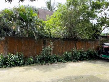 462sqm Lot with unfinished house for Sale in Tagaytay! Sacrifice Sale!
