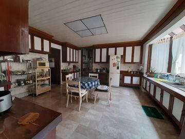 For sale 3 bedroom House and Lot in Alabang Hills Village corner Lot