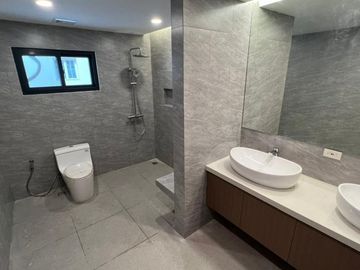 For Sale Duplex Townhouse in Loyola Grand Villas, QC