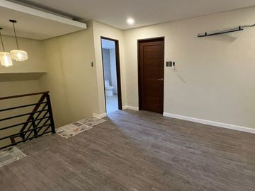 For Sale Duplex Townhouse in Loyola Grand Villas, QC