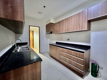 Sapphire Bloc, Ortigas Pasig: 3BR Penthouse For Sale, Brand new! 126 sqm, 1 prkg