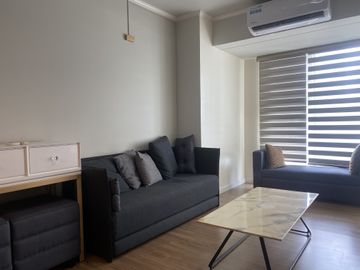 1 Bedroom with Parking in Kroma Tower, Legazpi Village, Makati City