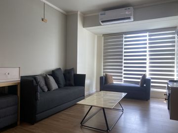 1 Bedroom with Parking in Kroma Tower, Legazpi Village, Makati City
