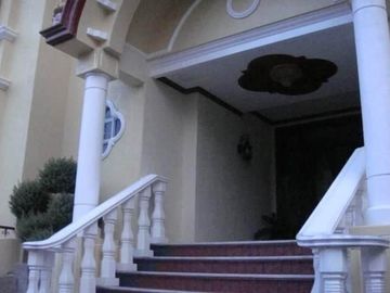 Classic Ayala Alabang House for Sale at Muntinlupa