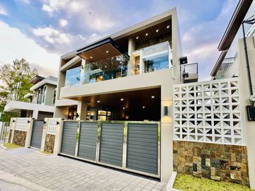 Airy Bright Contemporary House and Lot with Pool for Sale in Tagaytay City