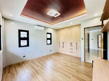 Airy Bright Contemporary House and Lot with Pool for Sale in Tagaytay City