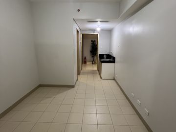 ₱ 3K++ Monthly Condo beside SM Baliwag