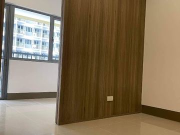 Affordable 1 Bedroom Unit in Mall of Asia - 5% DP to Movein.