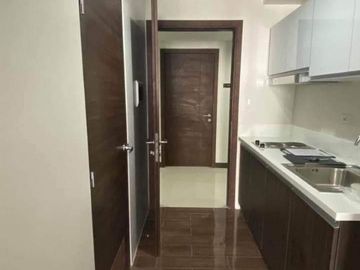Affordable 1 Bedroom Unit in Mall of Asia - 5% DP to Movein.