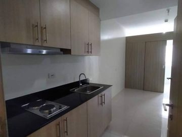 Affordable 1 Bedroom Unit in Mall of Asia - 5% DP to Movein.
