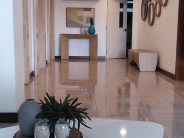 2 Bedroom Condminium for Sale in Palm Beach Villas, Pasay City