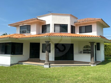 Casa en condominio en venta en Fraccionamiento Lomas de Cocoyoc