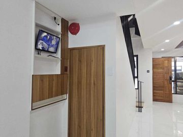 BRAND NEW 5 BEDROOM TOWNHOUSE FOR SALE IN STA. MESA MANILA